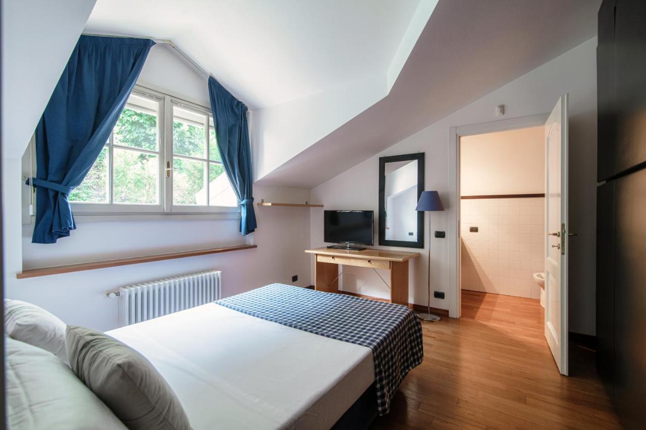 I D'A Charming Penthouse - Lake View- Como- House-130 Mt-2 Double Bedrooms And 2 Double Bathrooms A Spacious Living Room-Full Equipped Kitchen-Private Garden And Terrace-Private Covered Parking Bagian luar foto