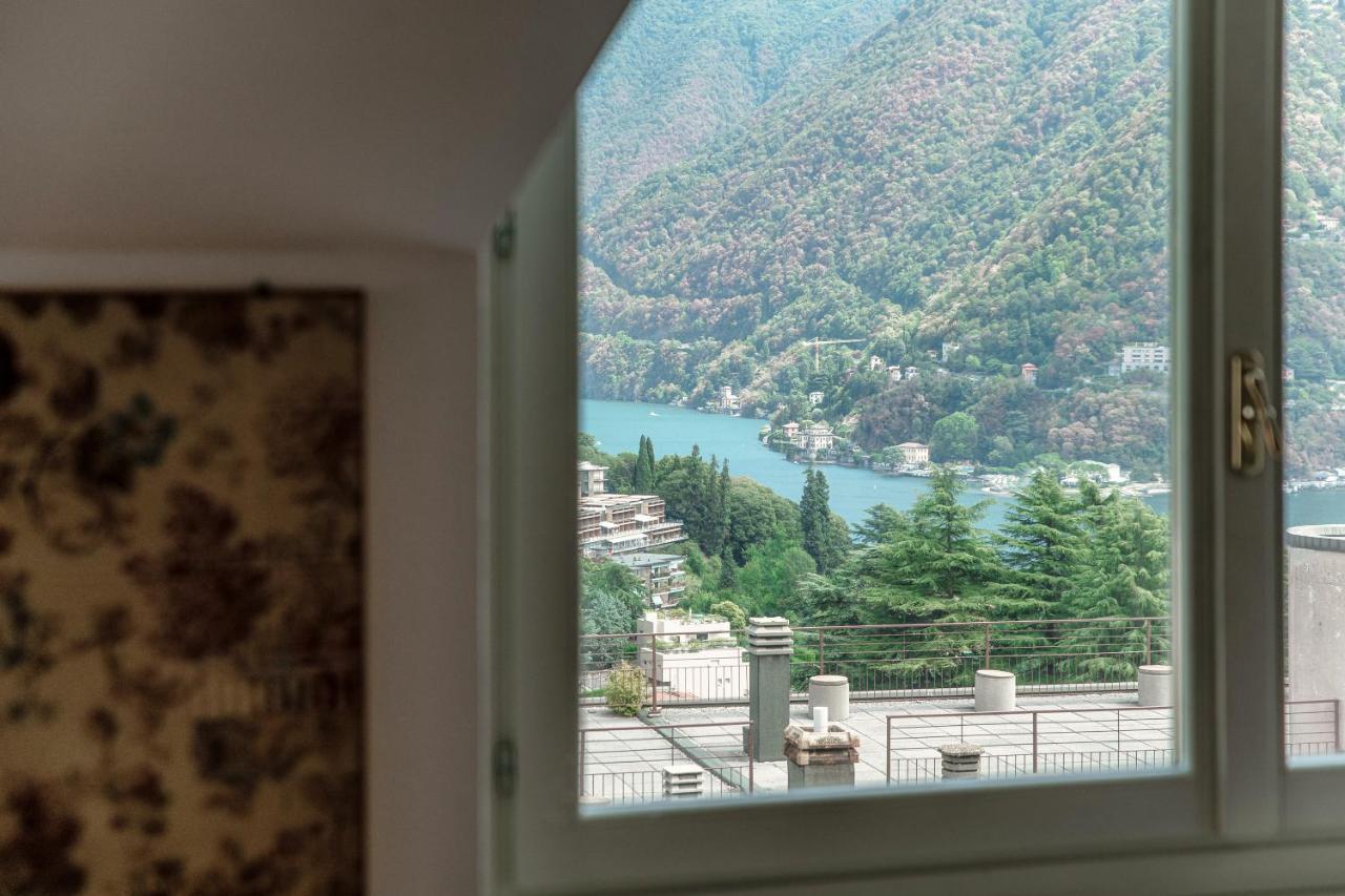 I D'A Charming Penthouse - Lake View- Como- House-130 Mt-2 Double Bedrooms And 2 Double Bathrooms A Spacious Living Room-Full Equipped Kitchen-Private Garden And Terrace-Private Covered Parking Bagian luar foto