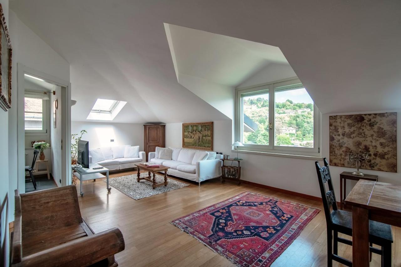 I D'A Charming Penthouse - Lake View- Como- House-130 Mt-2 Double Bedrooms And 2 Double Bathrooms A Spacious Living Room-Full Equipped Kitchen-Private Garden And Terrace-Private Covered Parking Bagian luar foto