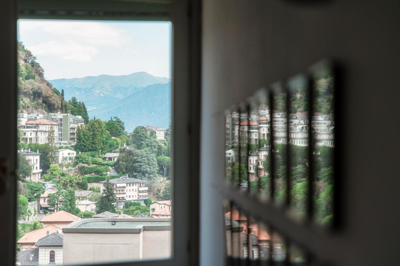 I D'A Charming Penthouse - Lake View- Como- House-130 Mt-2 Double Bedrooms And 2 Double Bathrooms A Spacious Living Room-Full Equipped Kitchen-Private Garden And Terrace-Private Covered Parking Bagian luar foto